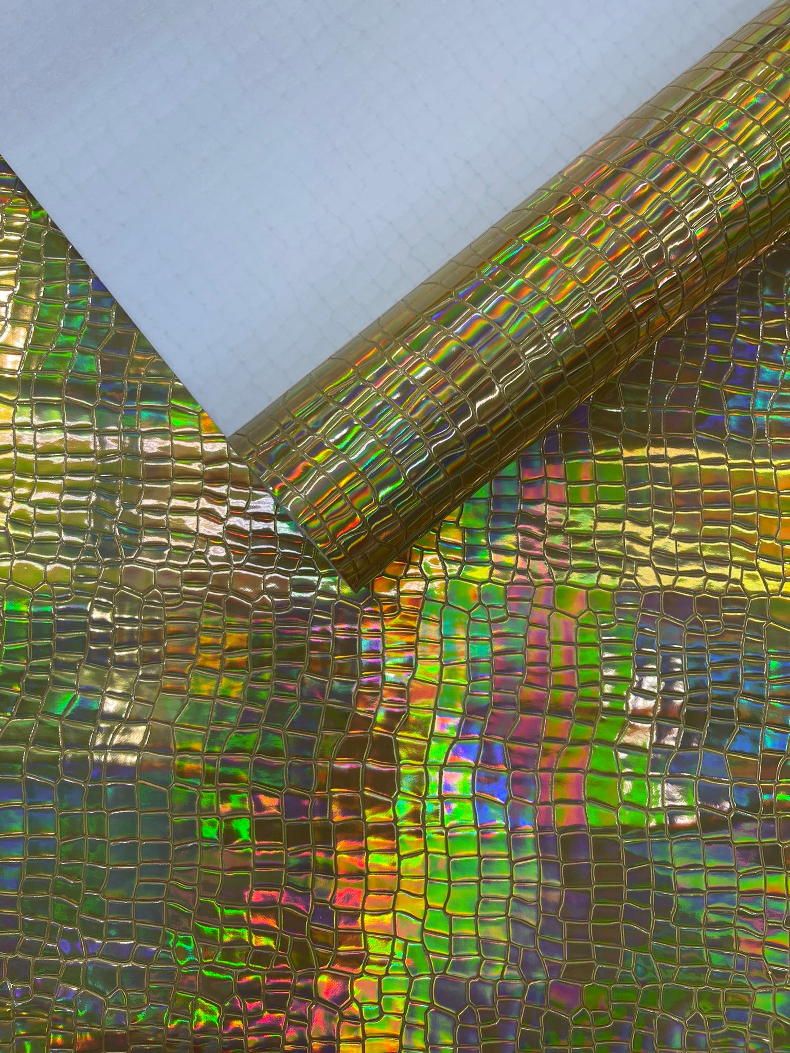 Crocodile Embossed PVC Holographic Vinyl Fabric / Upholstery Crafting Accessories Applications