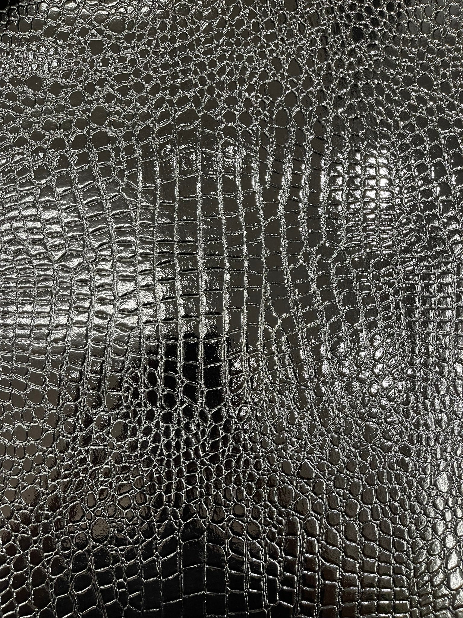 Shiny Alligator 3D Embossed Vinyl Fabric, 54" Wide Upholstery Crafting Accessories Applications