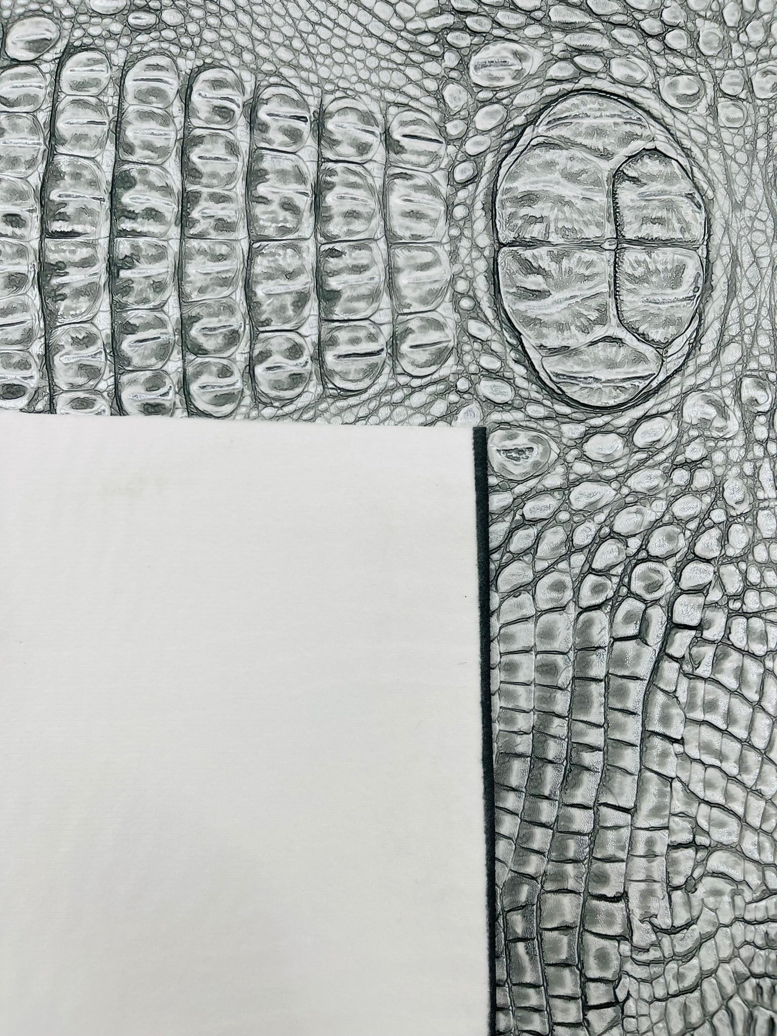 Metallic Gator Vinyl Fabric 54" Wide / Upholstery Crafting Accessories Applications Faux Leather PVC.
