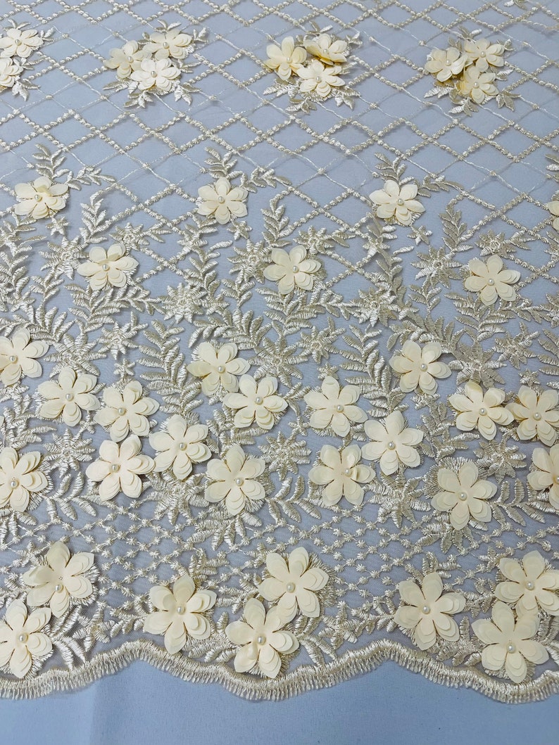 3D FLOWER TRIANGLE NET LACE (by the yard)