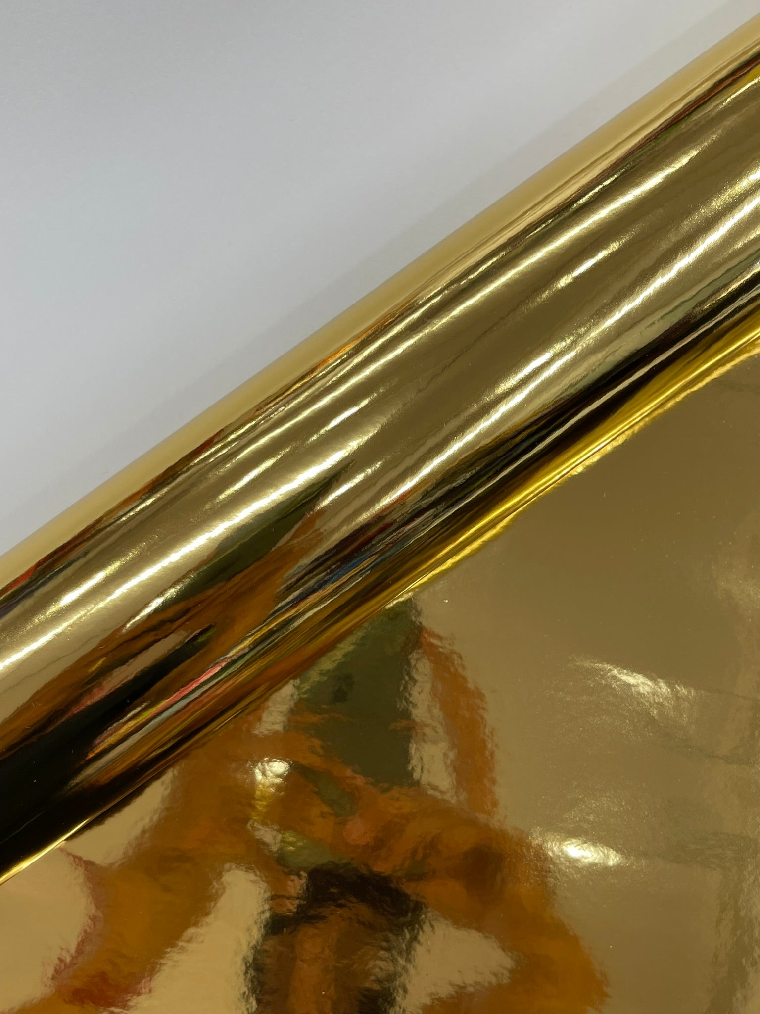 Chrome Mirror Reflective Vinyl Fabric / Crafting Apparel Upholstery Vinyl Fabric 54" Wide