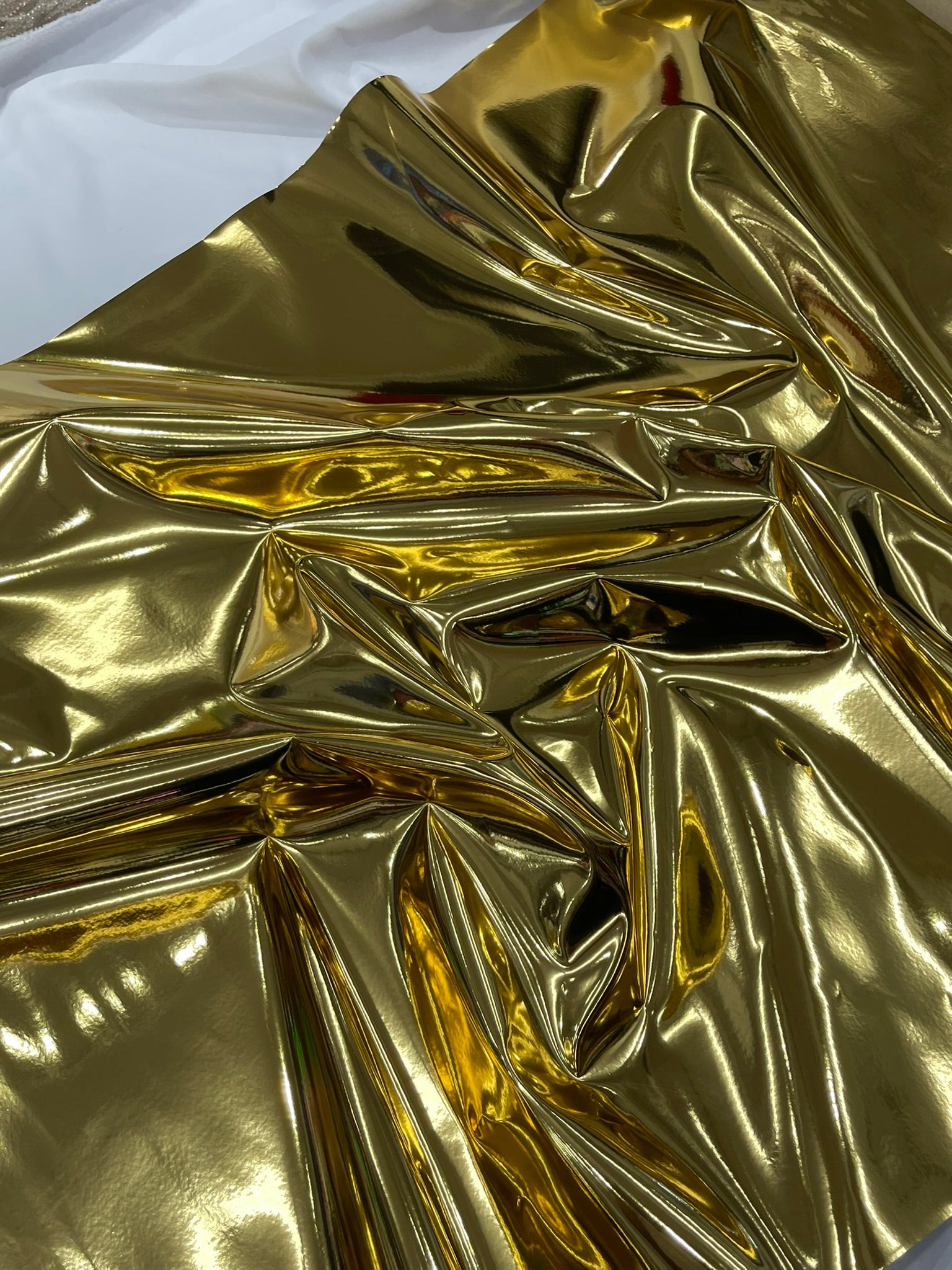 Chrome Mirror Reflective Vinyl Fabric / Crafting Apparel Upholstery Vinyl Fabric 54" Wide