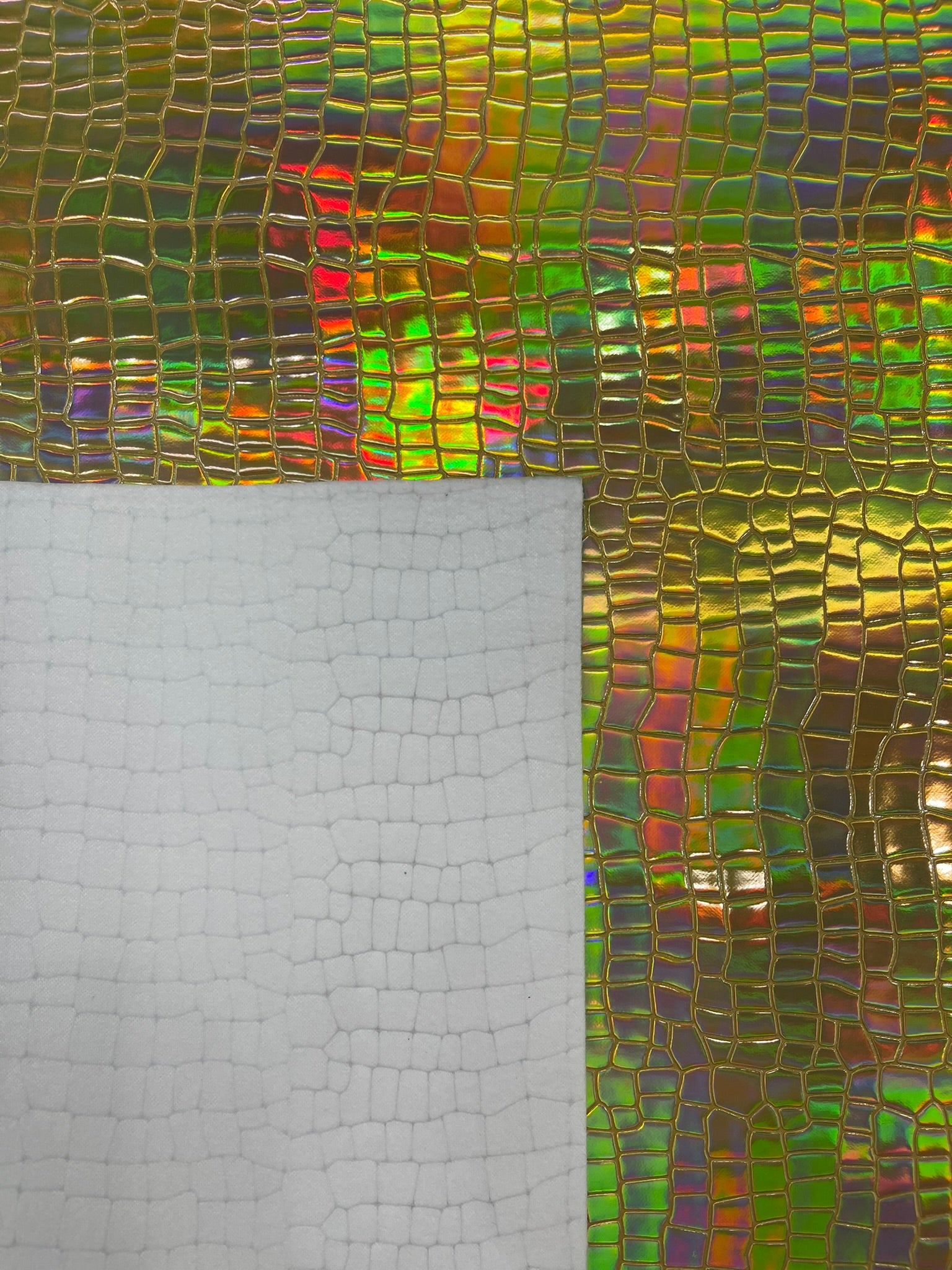 Crocodile Embossed PVC Holographic Vinyl Fabric / Upholstery Crafting Accessories Applications