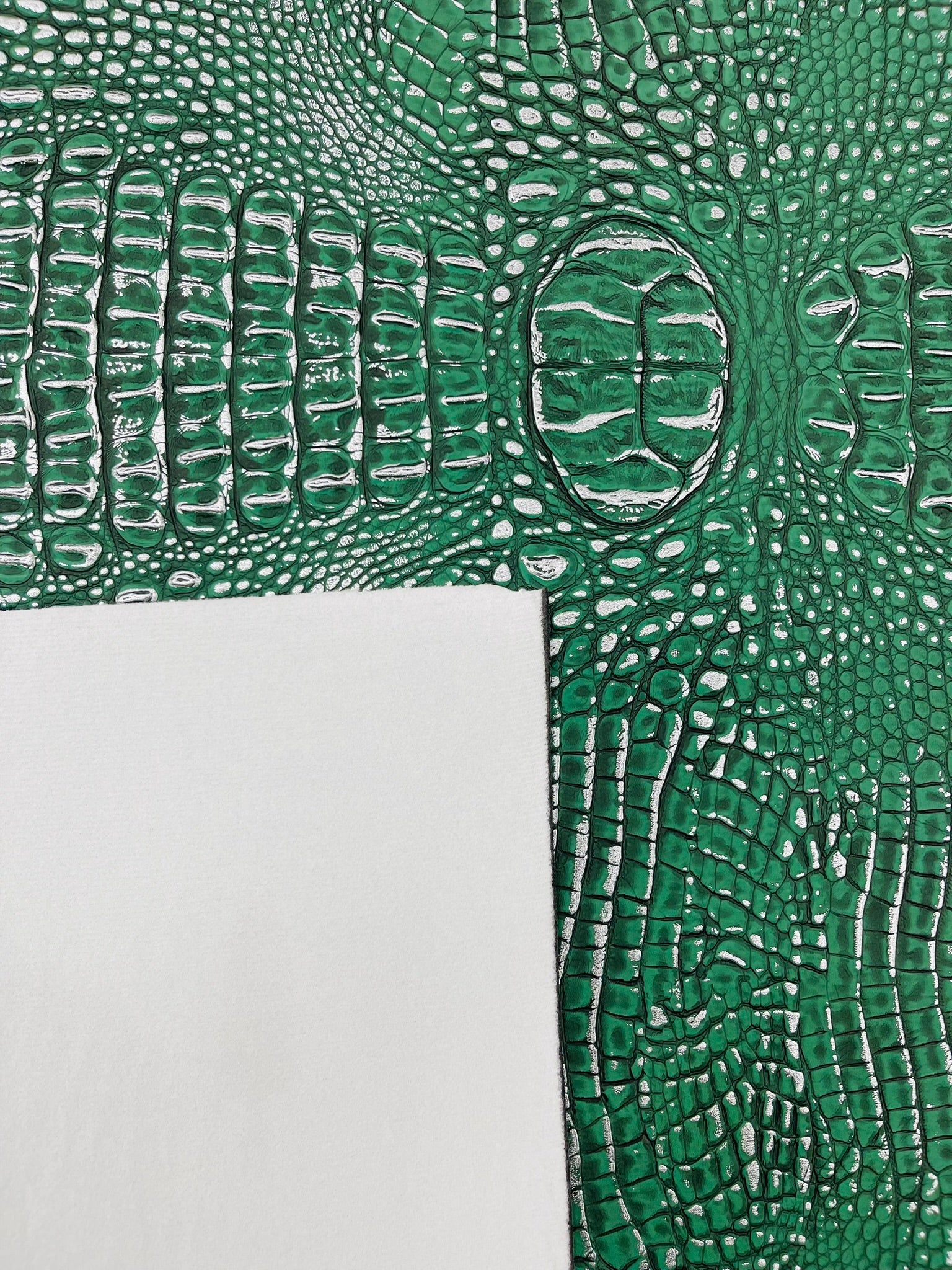 Metallic Gator Vinyl Fabric 54" Wide / Upholstery Crafting Accessories Applications Faux Leather PVC.