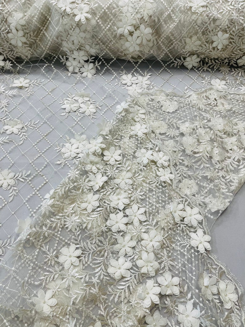 3D FLOWER TRIANGLE NET LACE (by the yard)