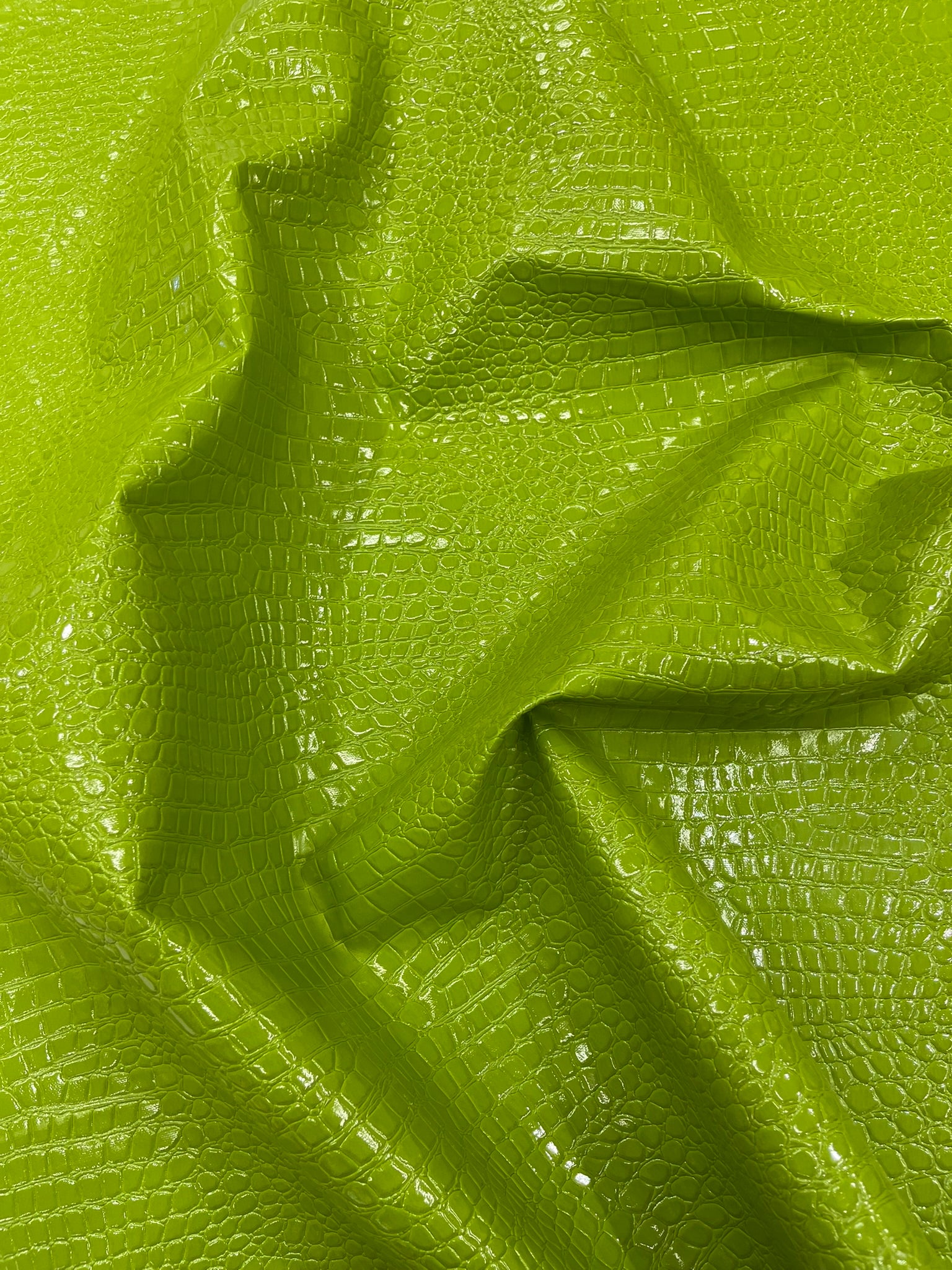 Shiny Alligator 3D Embossed Vinyl Fabric, 54" Wide Upholstery Crafting Accessories Applications