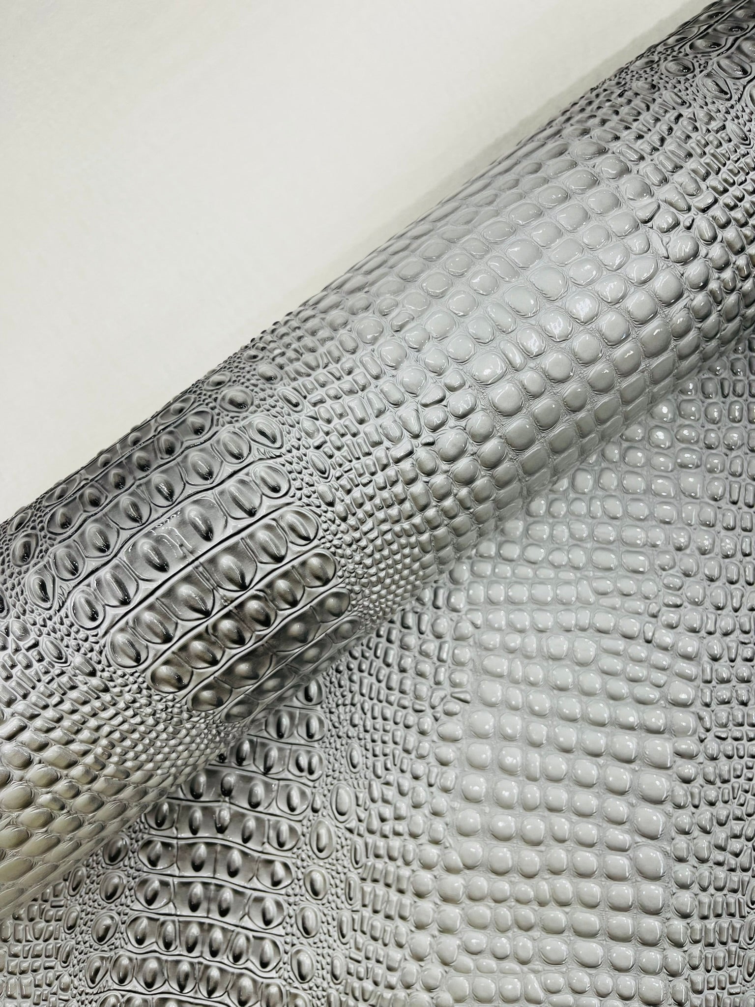 Glossy Two Tone Gator Fake Leather Upholstery, 3D Crocodile Skin Texture Faux Leather PVC Vinyl, 54" Wide