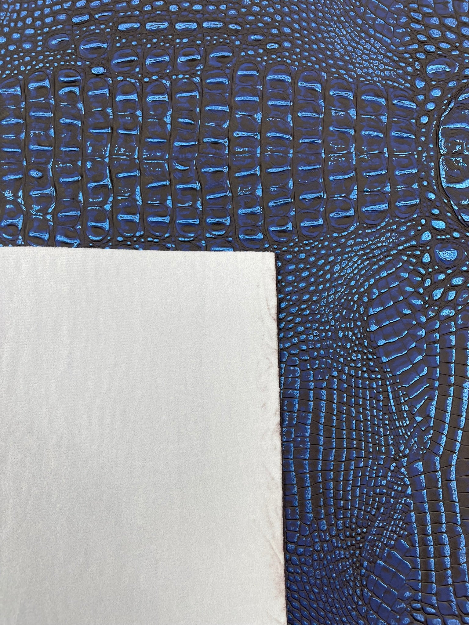 Metallic Gator Vinyl Fabric 54" Wide / Upholstery Crafting Accessories Applications Faux Leather PVC.