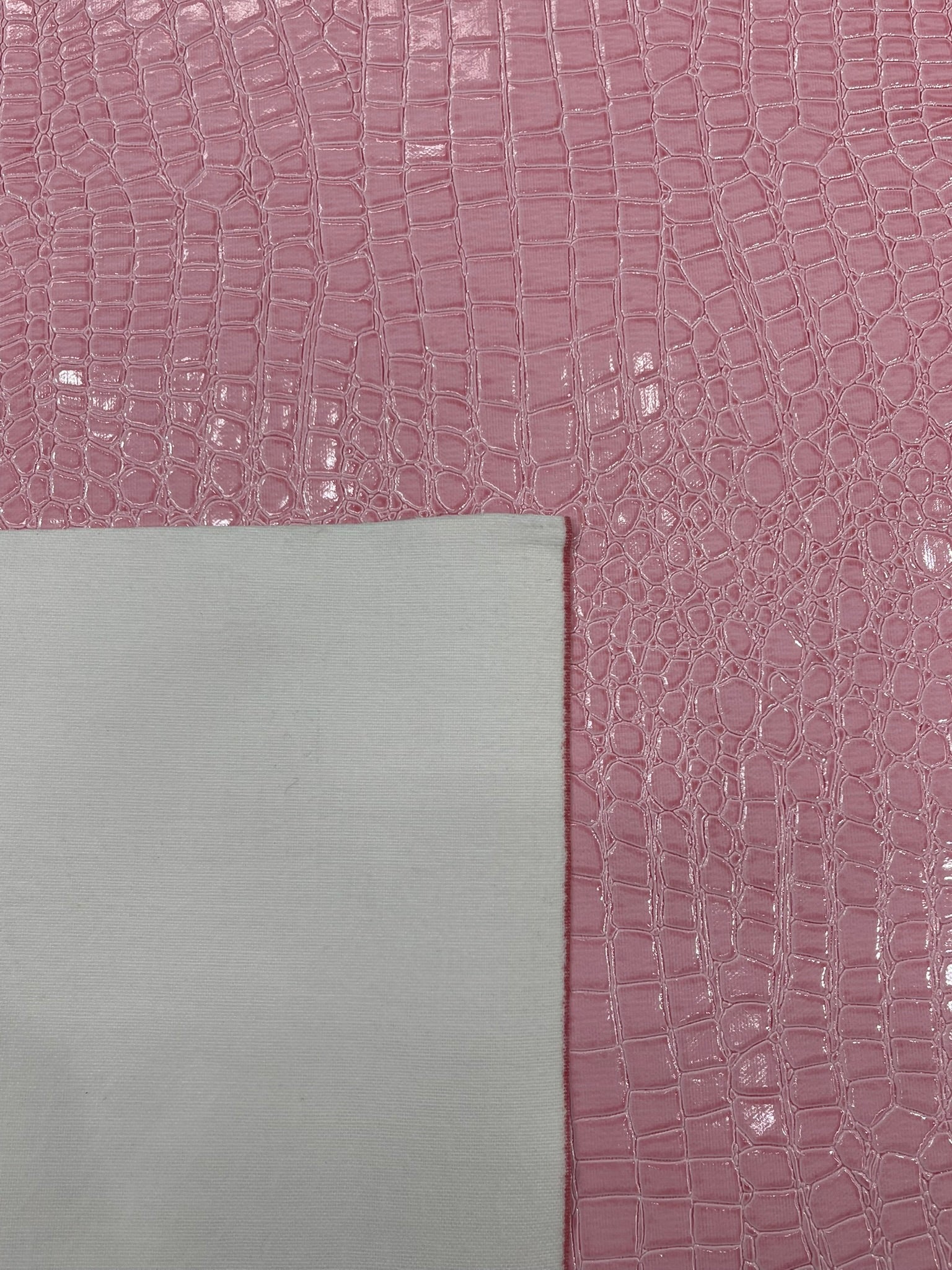 Shiny Alligator 3D Embossed Vinyl Fabric, 54" Wide Upholstery Crafting Accessories Applications
