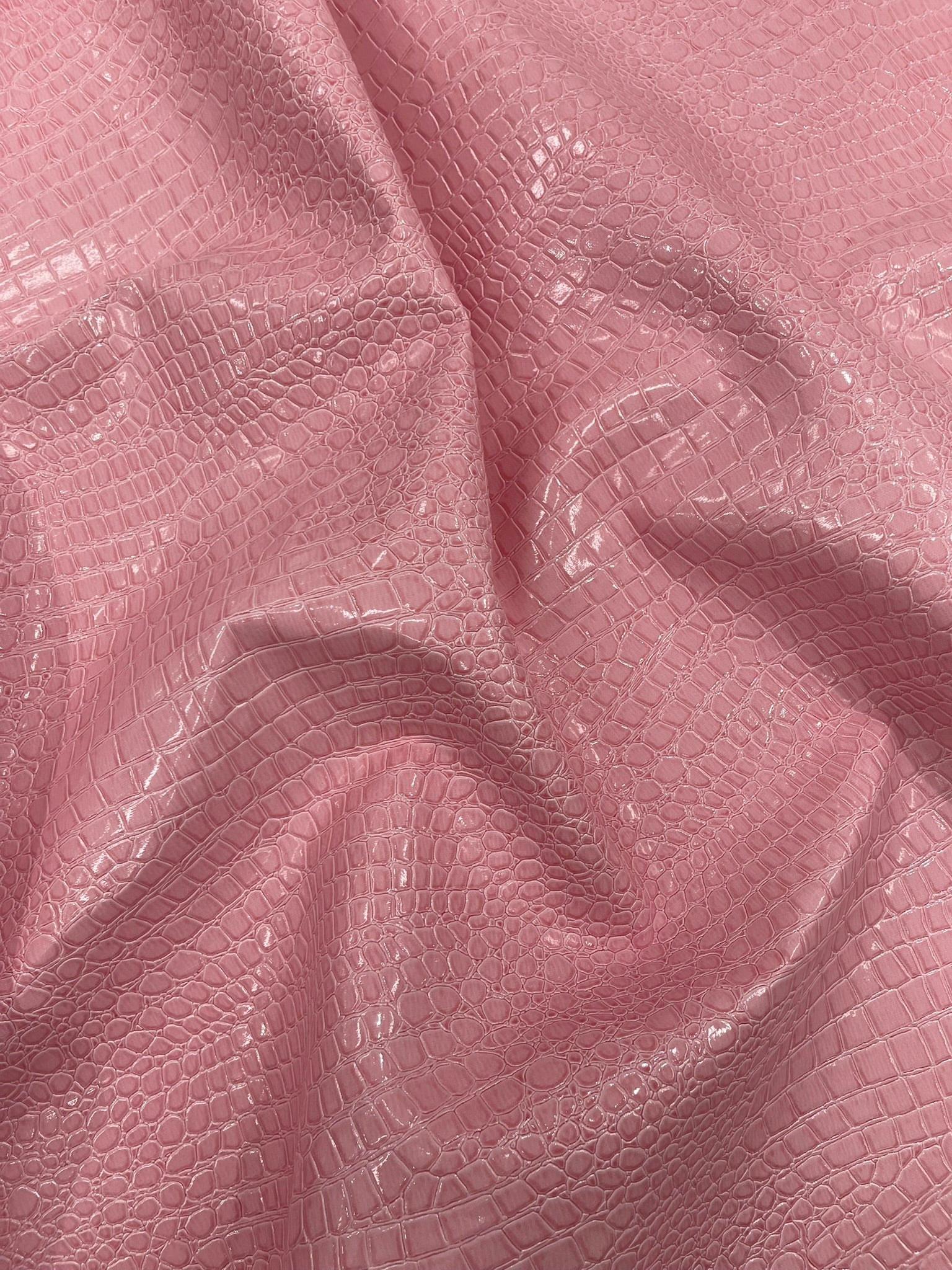 Shiny Alligator 3D Embossed Vinyl Fabric, 54" Wide Upholstery Crafting Accessories Applications