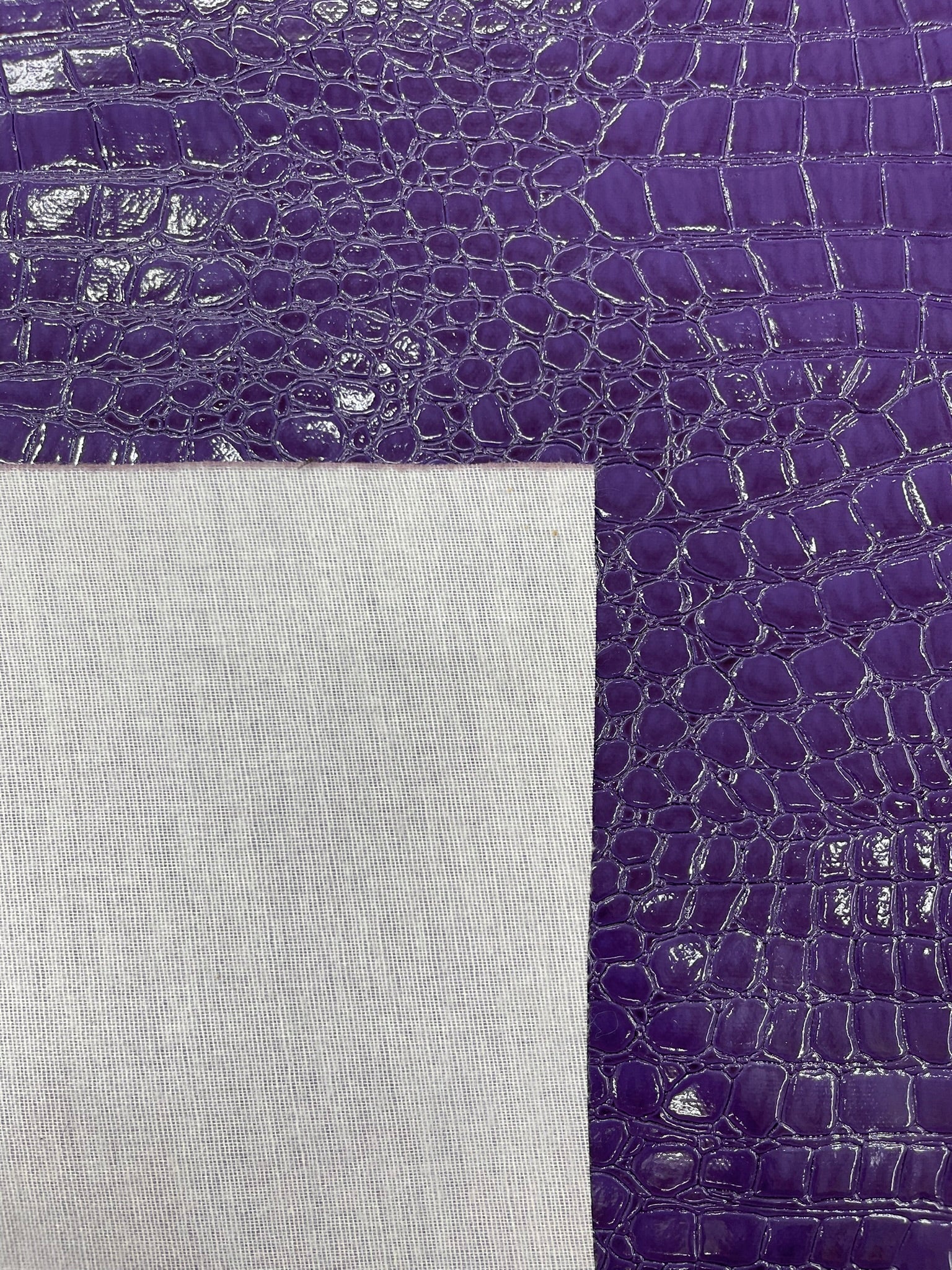 Shiny Alligator 3D Embossed Vinyl Fabric, 54" Wide Upholstery Crafting Accessories Applications