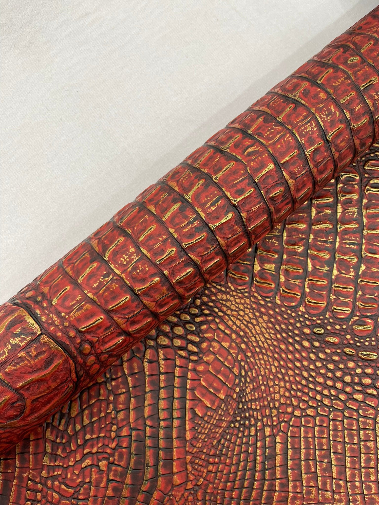 Metallic Gator Vinyl Fabric 54" Wide / Upholstery Crafting Accessories Applications Faux Leather PVC.