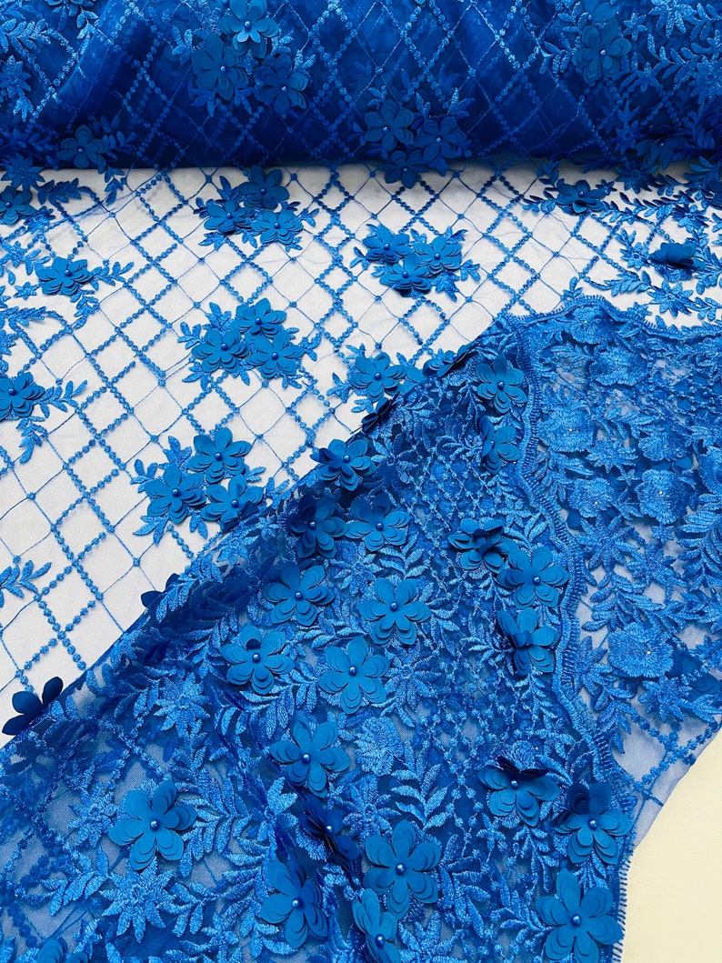 3D FLOWER TRIANGLE NET LACE (by the yard)