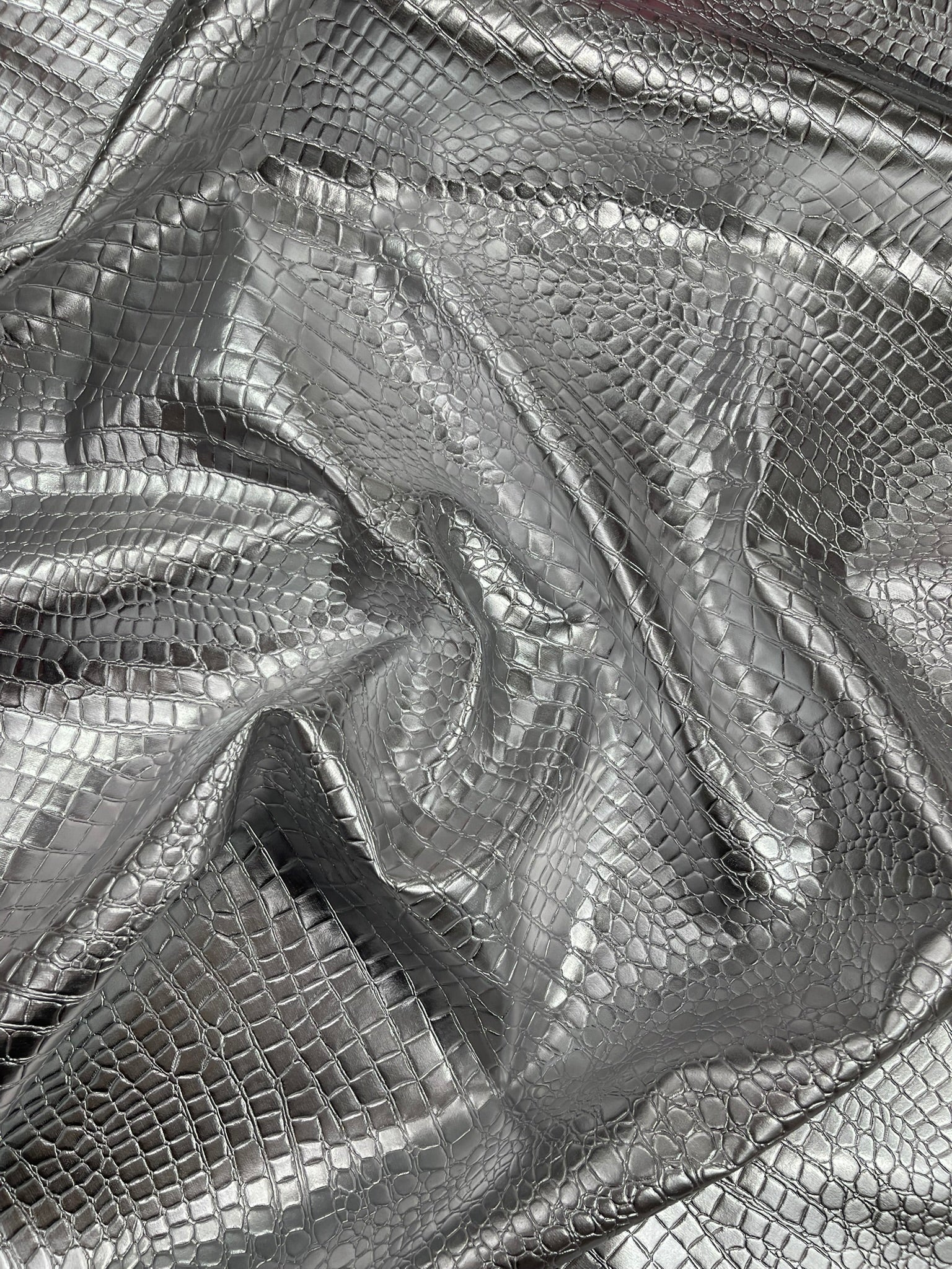 Shiny Alligator 3D Embossed Vinyl Fabric, 54" Wide Upholstery Crafting Accessories Applications