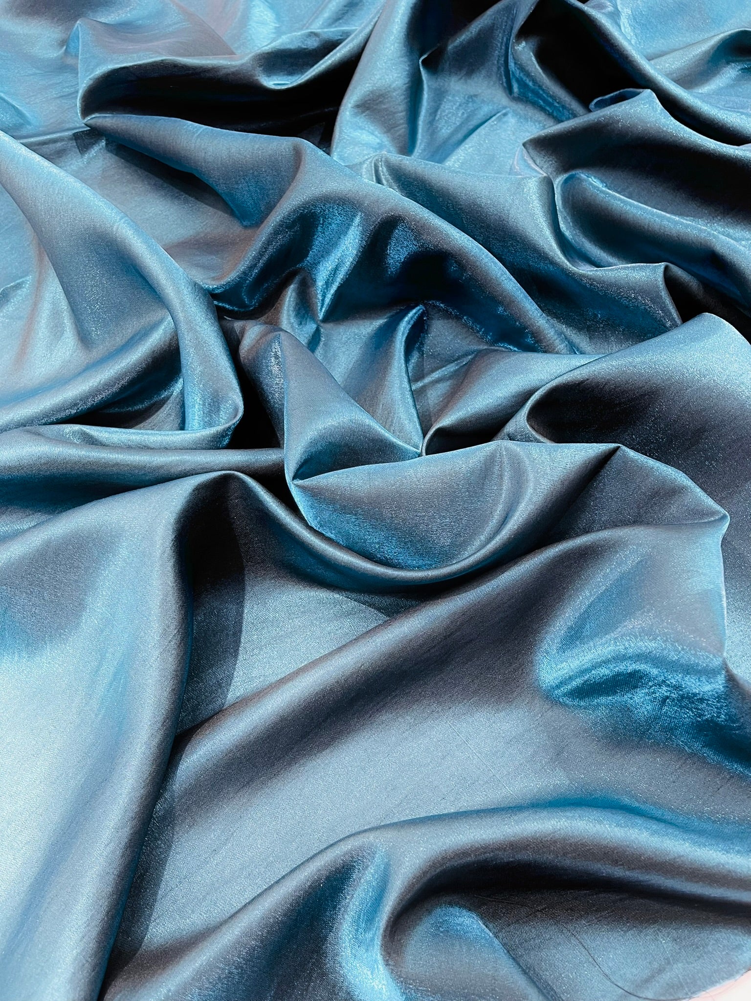 Iridescent Liquid Dupioni Fabric 58" Wide| Costume, Dressmaking, Flowing Lightweight Material