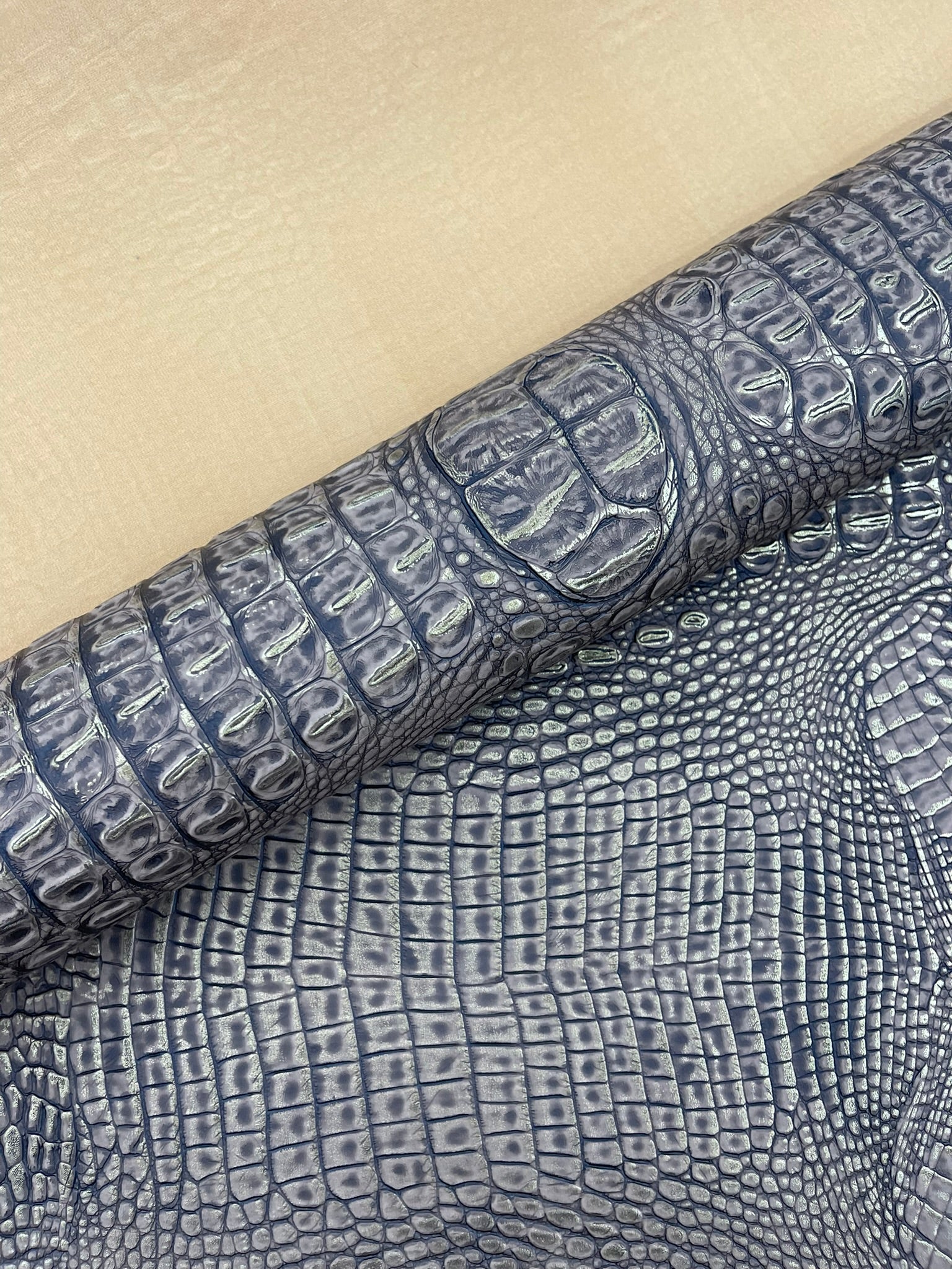 Metallic Gator Vinyl Fabric 54" Wide / Upholstery Crafting Accessories Applications Faux Leather PVC.